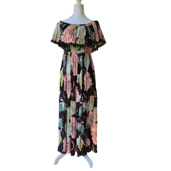 Beulah Style Dresses & Skirts - Beulah Style Black Floral Off Shoulder Full Length Maxi Dress Size M/L